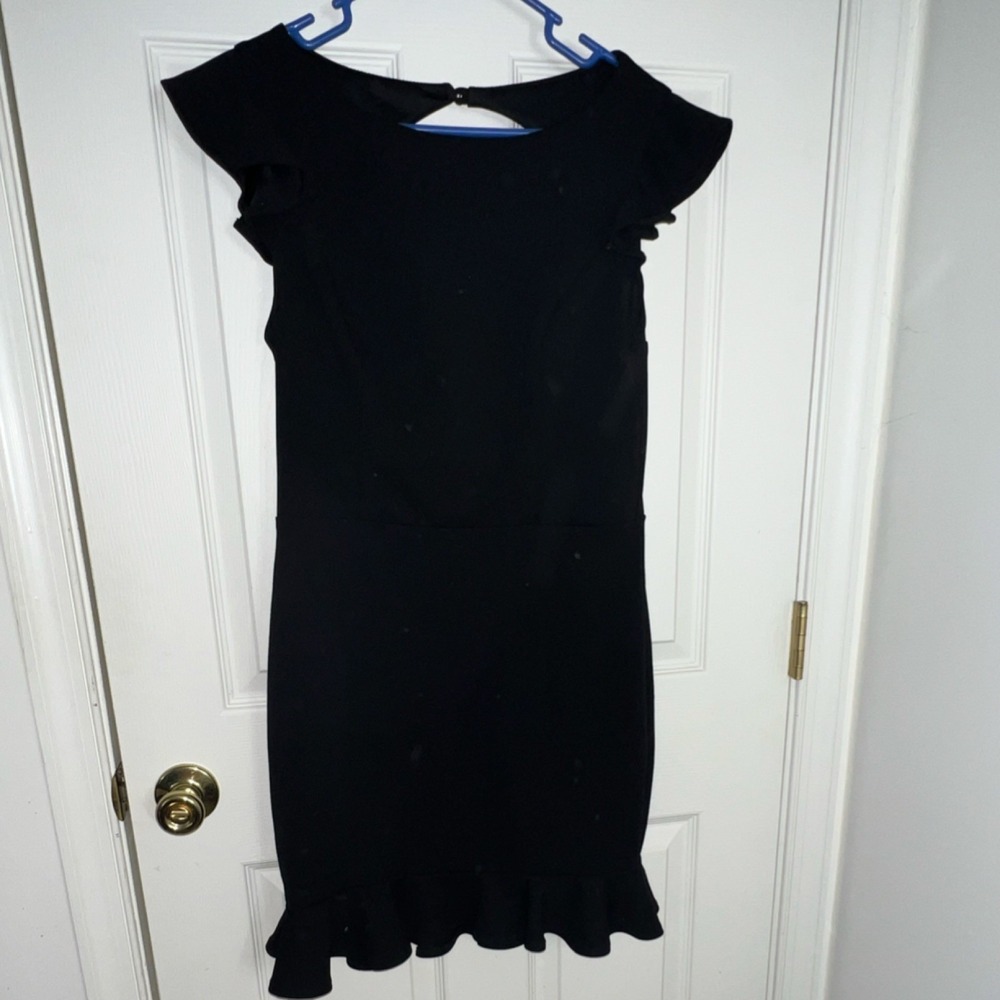 B. Darlin Black Ruffle Hem Mini Dress Cutout Back Flutter Sleeve 13/14 4XGV594
